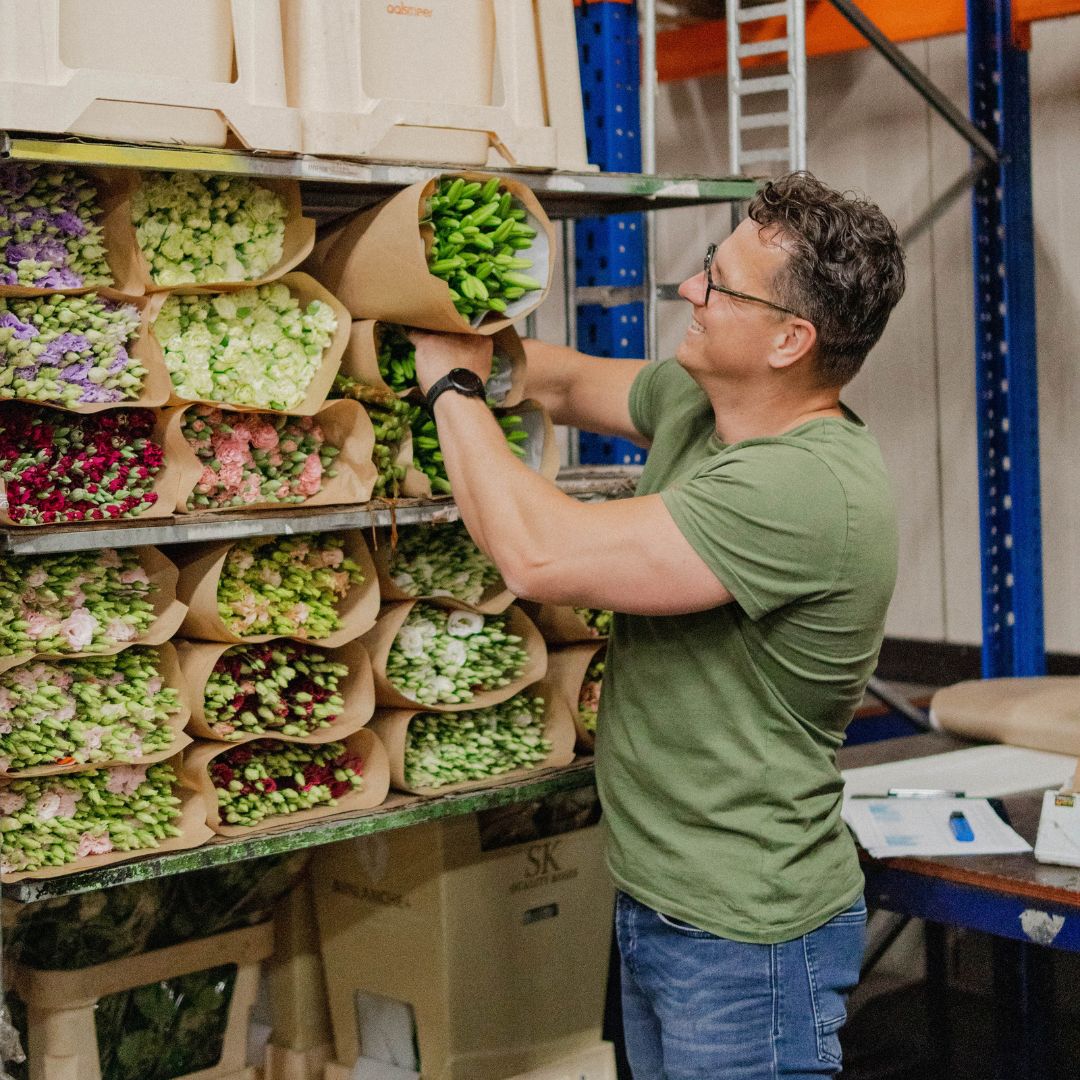 Verboon Fleurs Packing Flowers